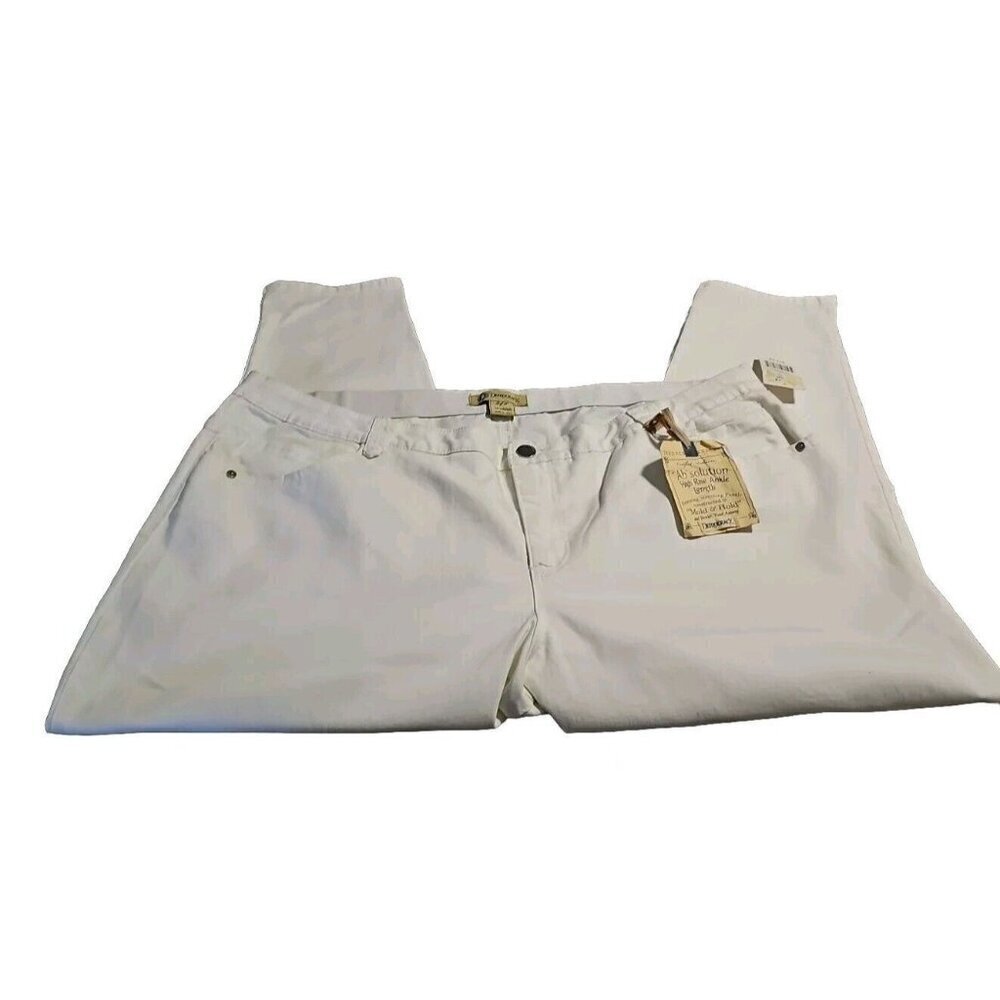 NWT Democracy White Stretch PantsPlus 24W "Ab"solution High Rise Ankle Length